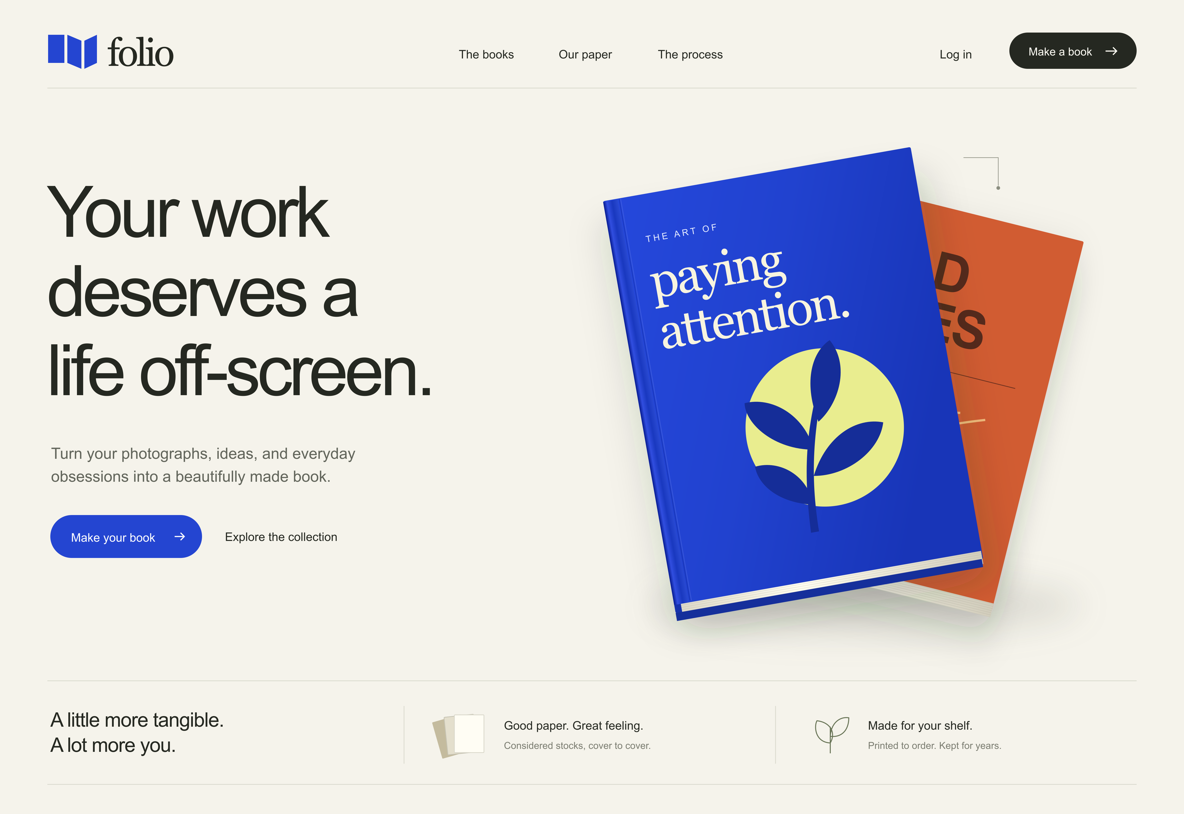Concepto web de Folio con el titular Your work deserves a life off-screen y dos libros superpuestos en azul y naranja.